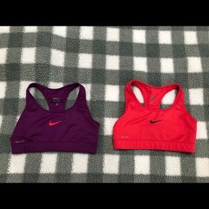 Nike pro sport bras size small